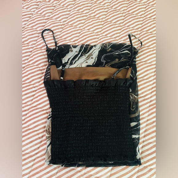 Dress Forum Crowl Neck Spaghetti Strap Top - Picture 3 of 6